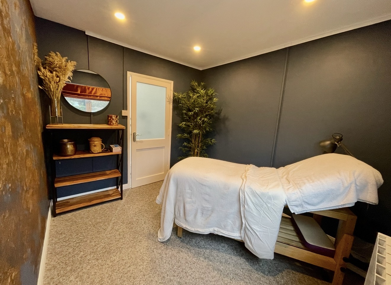 Another view of Debbie's lash treatment room